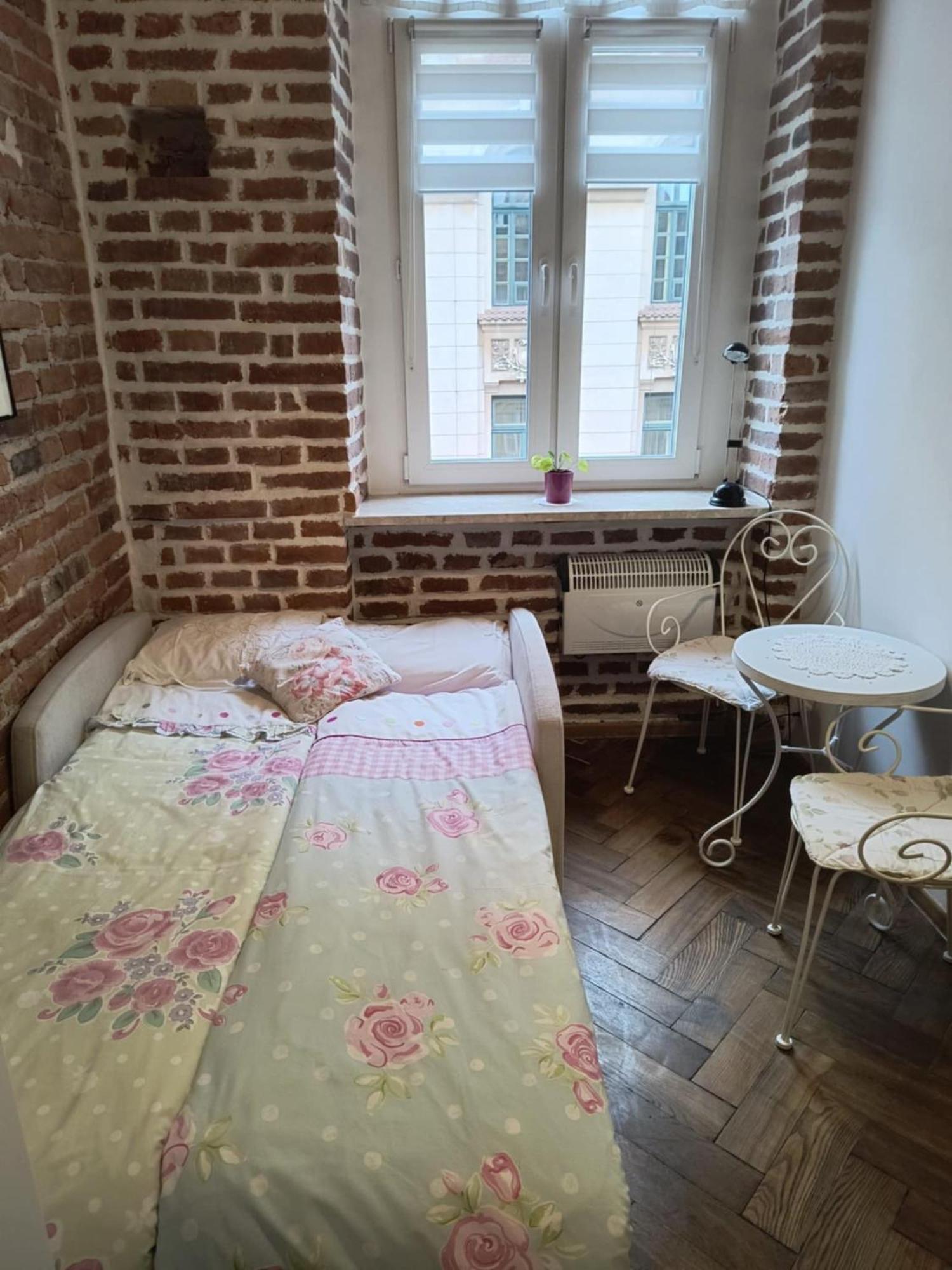 Wawel Hostel クラクフ エクステリア 写真